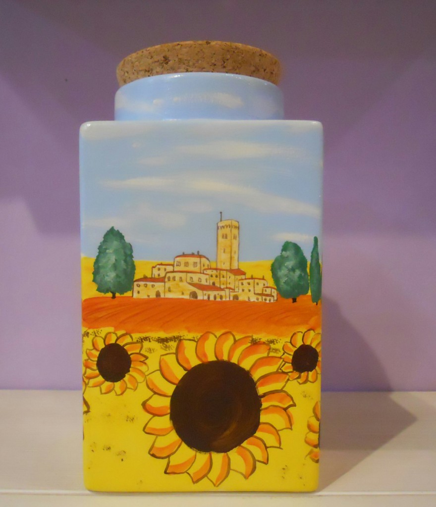 Podere toscano e girasoli